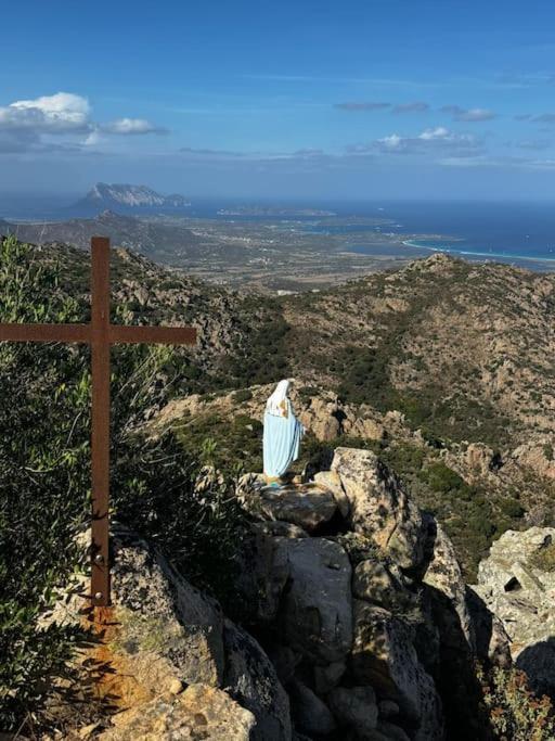 Villetta Laura San Teodoro  Luaran gambar